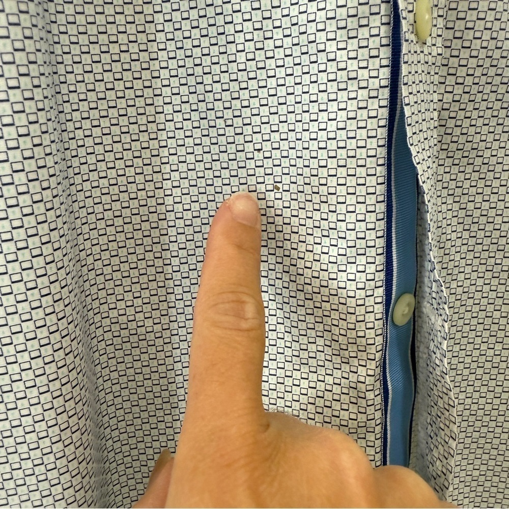 Banana Republic Light Blue Geometric Button Down Shirt Size M - Picture 4 of 17